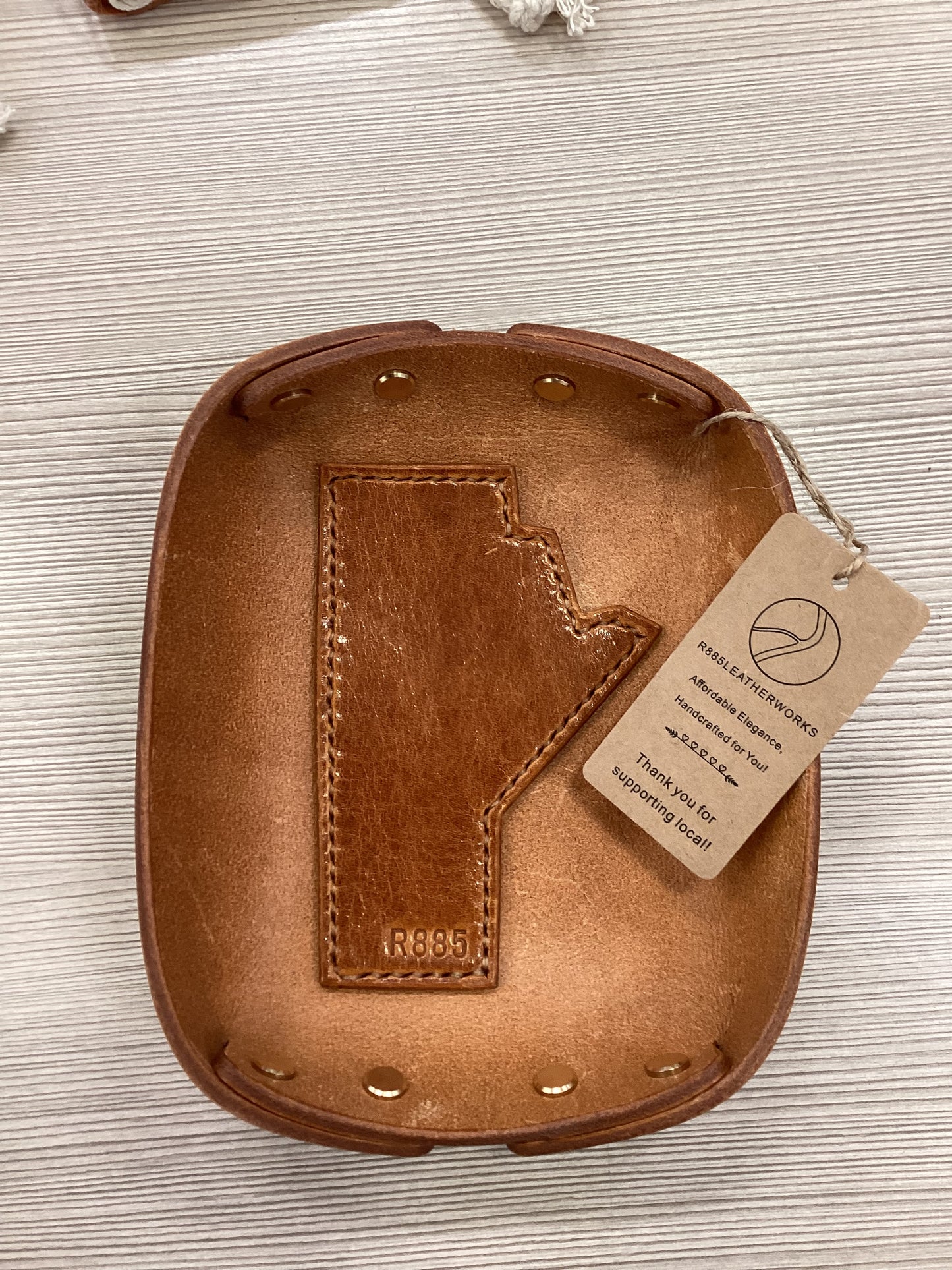 R885 Leather Works CC