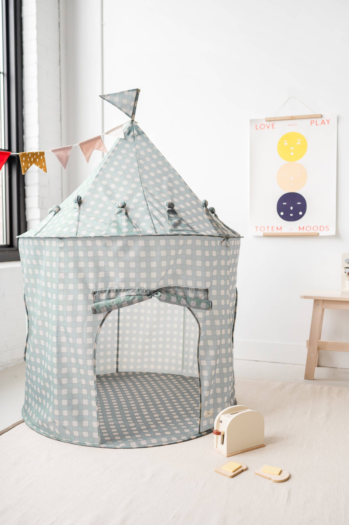 Recycled Fabric Play Tent Castle - Prints: Checkerboard \ Beige