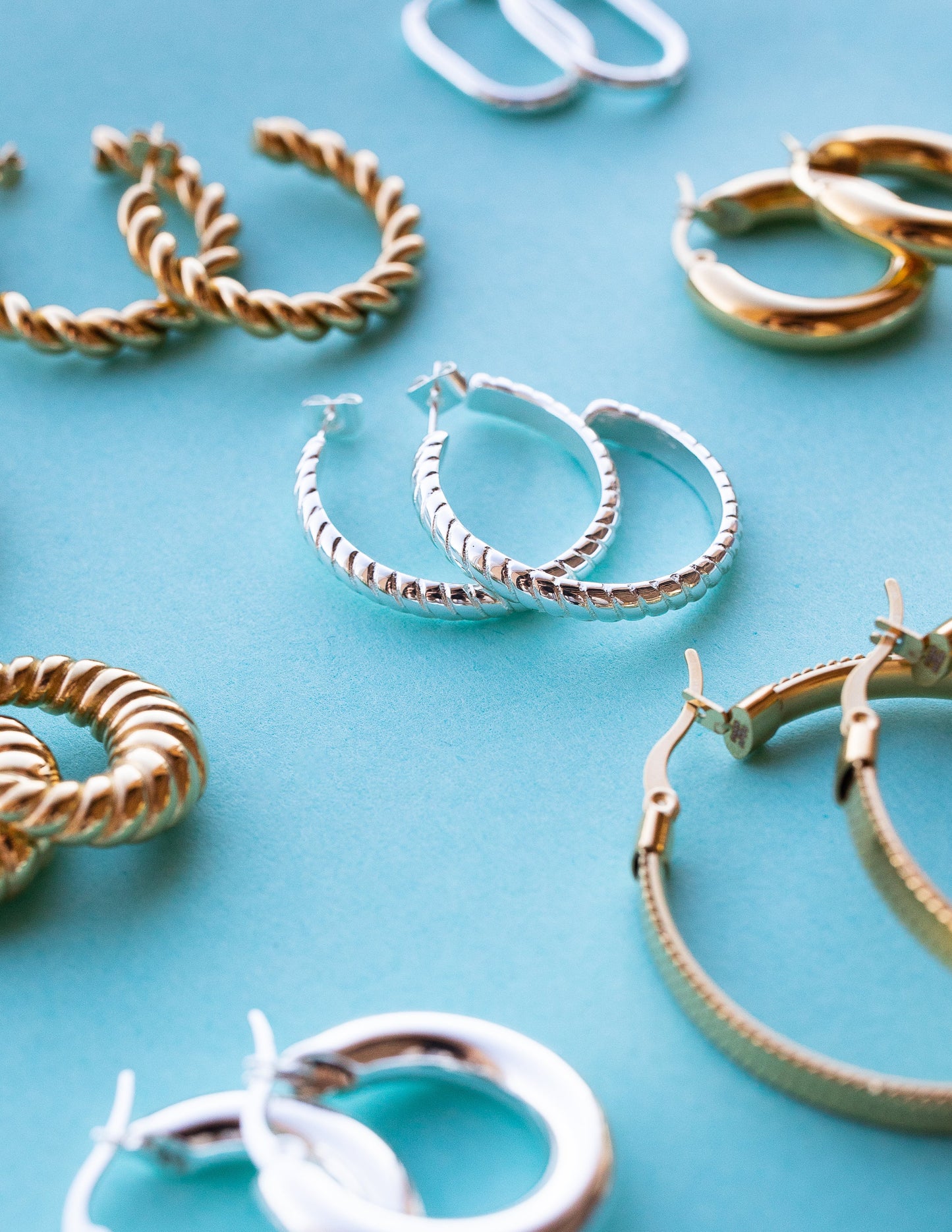 Corde Hoop Earrings