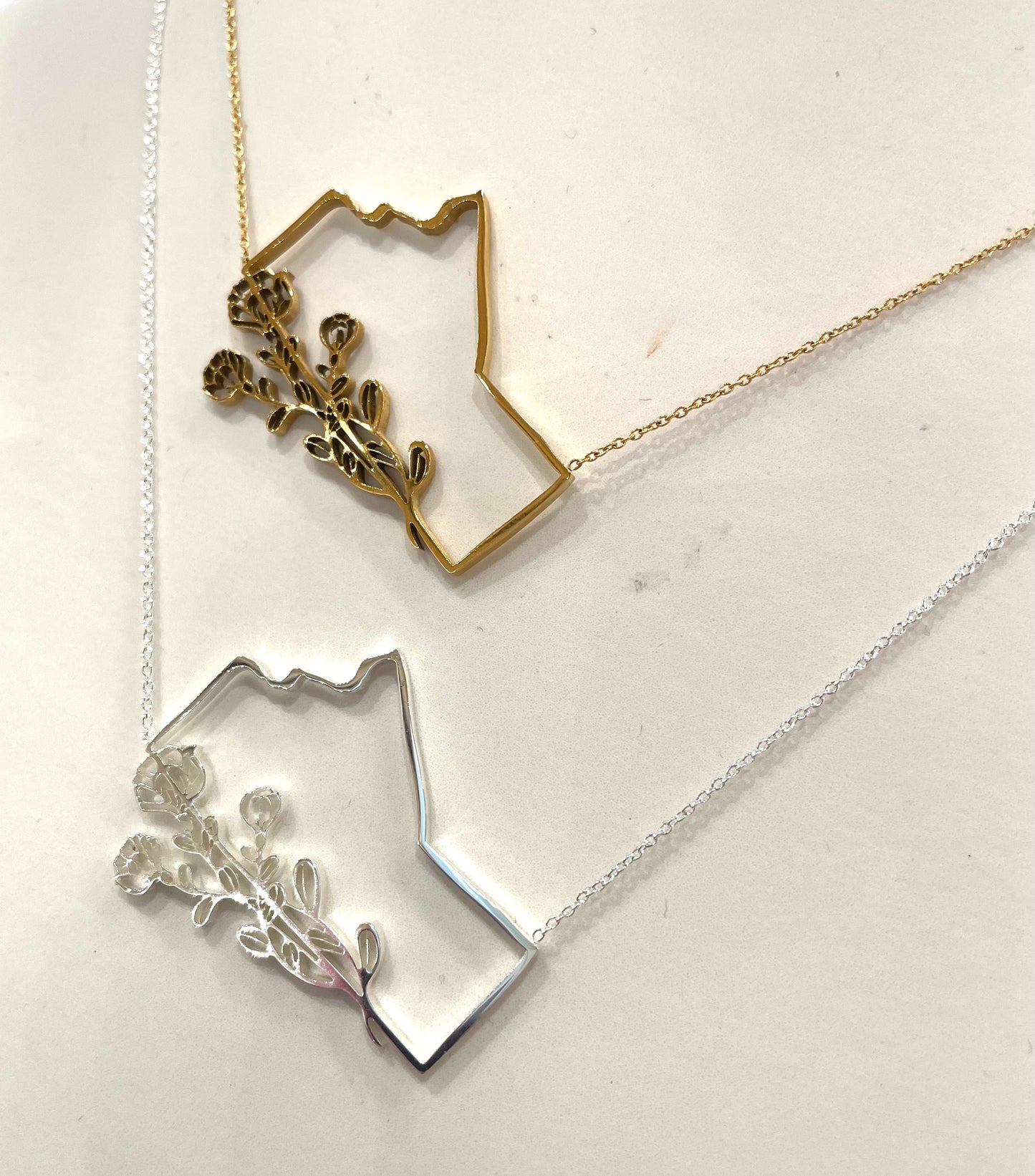 Manitoba Floral Necklace