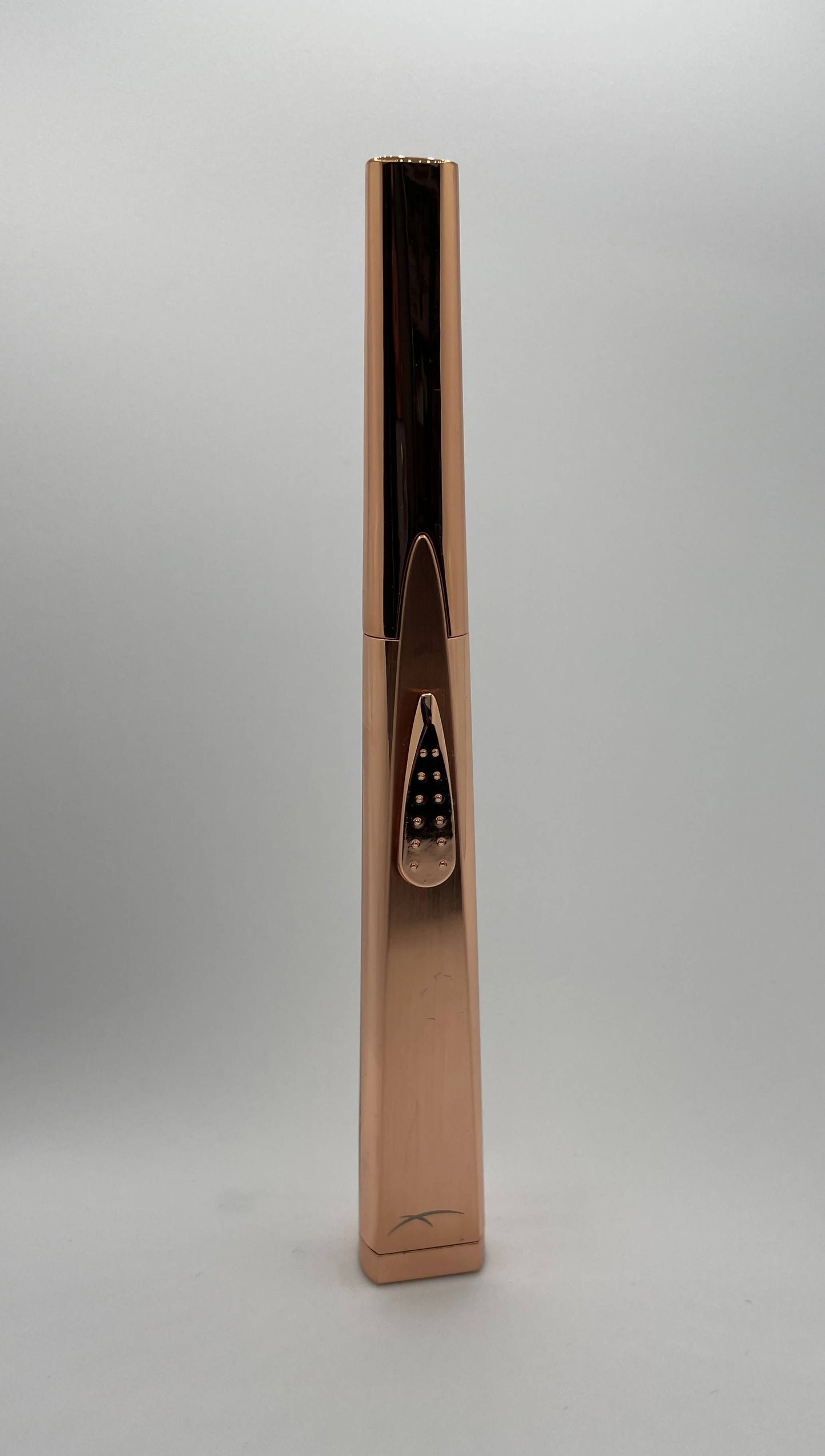 SLEEK Sizzle Lighter